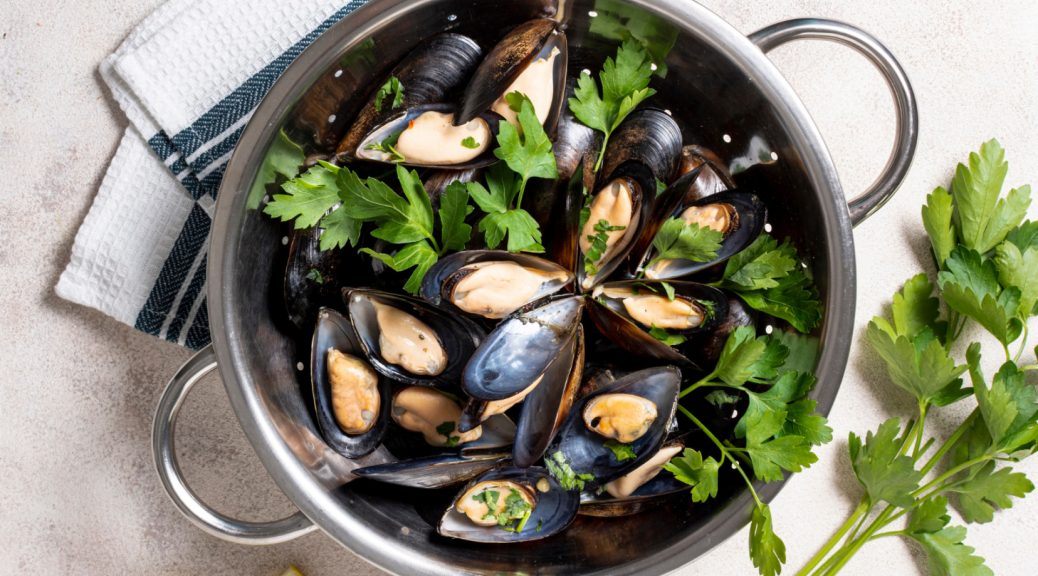 Moules à la marinière : une recette ancestrale